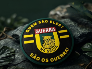 Porta-Copo Emborrachado Guerra na Selva