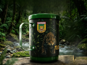 Caneca Tática de Alumínio Guerra na Selva — "Tudo Pela Amazônia"